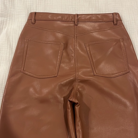 Viral Aritzia Melina leather pants in ‘Epicurean Brown’ - Picture 4 of 8